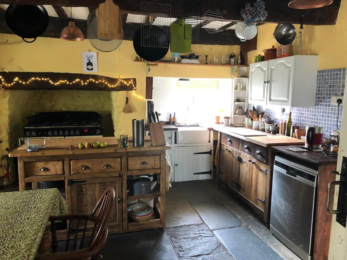 Ynyswen Bed & Breakfast Nantgaredig Екстериор снимка